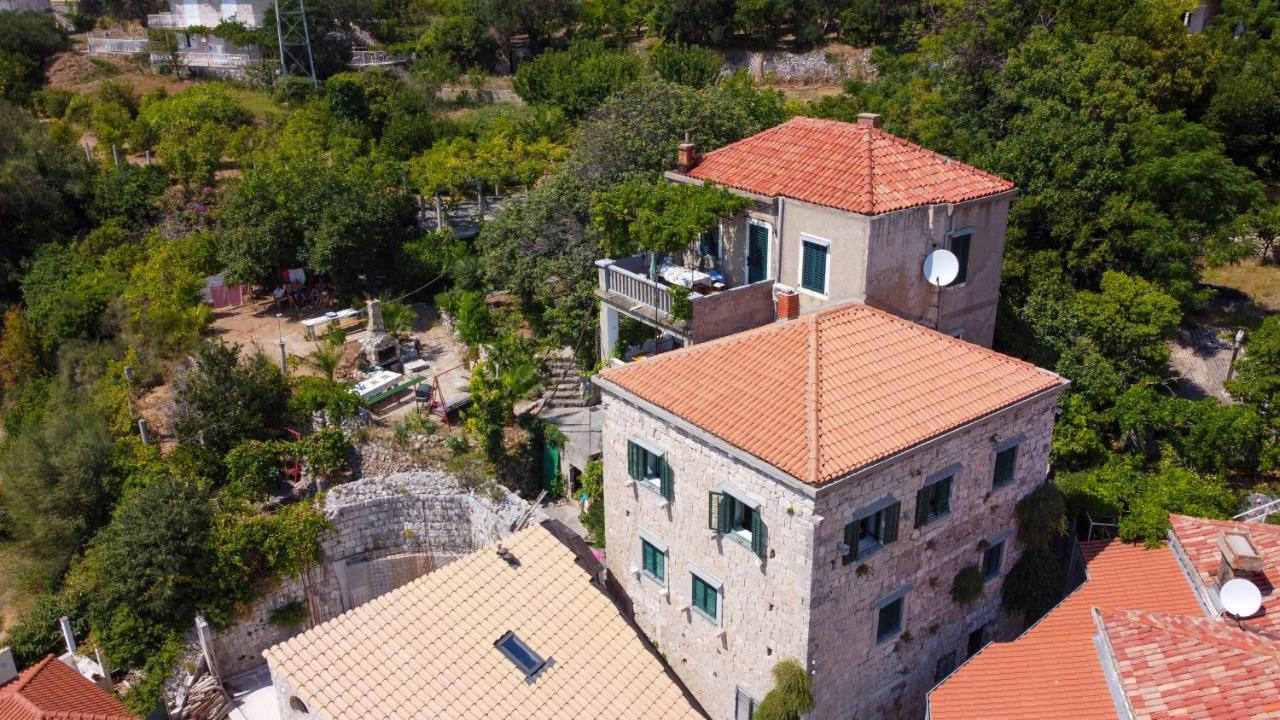 الشقق الفندقية مْلينيفي  Old Stone House المظهر الخارجي الصورة