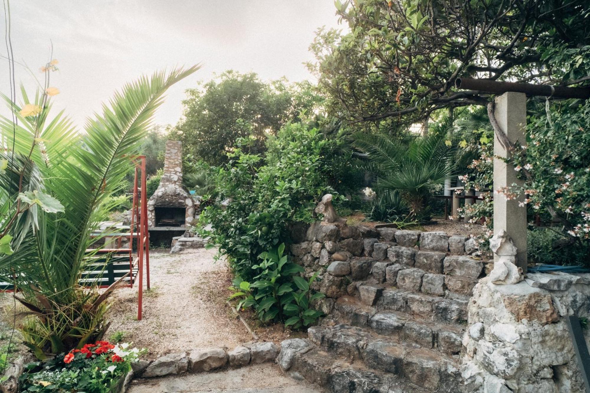 الشقق الفندقية مْلينيفي  Old Stone House المظهر الخارجي الصورة